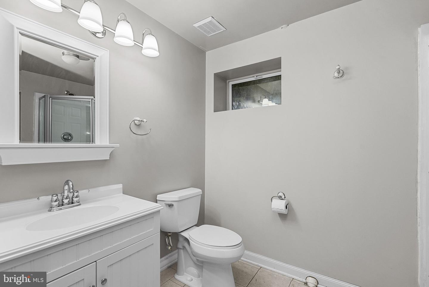 403 Windy Valley Ln Property Photo 32