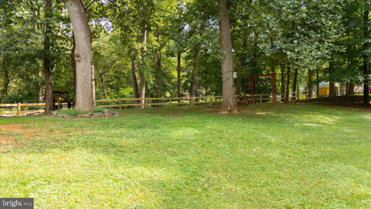 360 Foothill Ln Property Photo 10