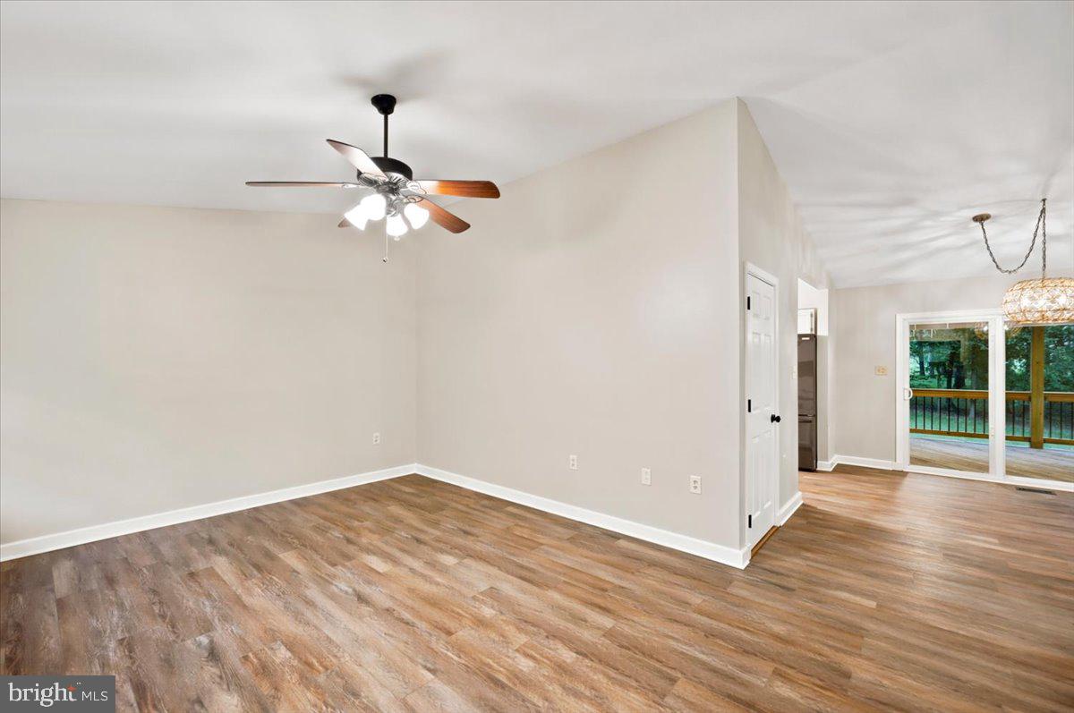 360 Foothill Ln Property Photo 17
