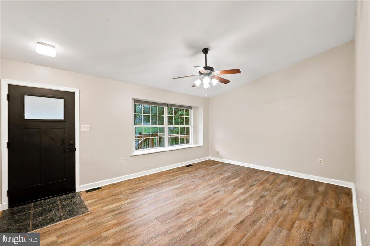 360 Foothill Ln Property Photo 18