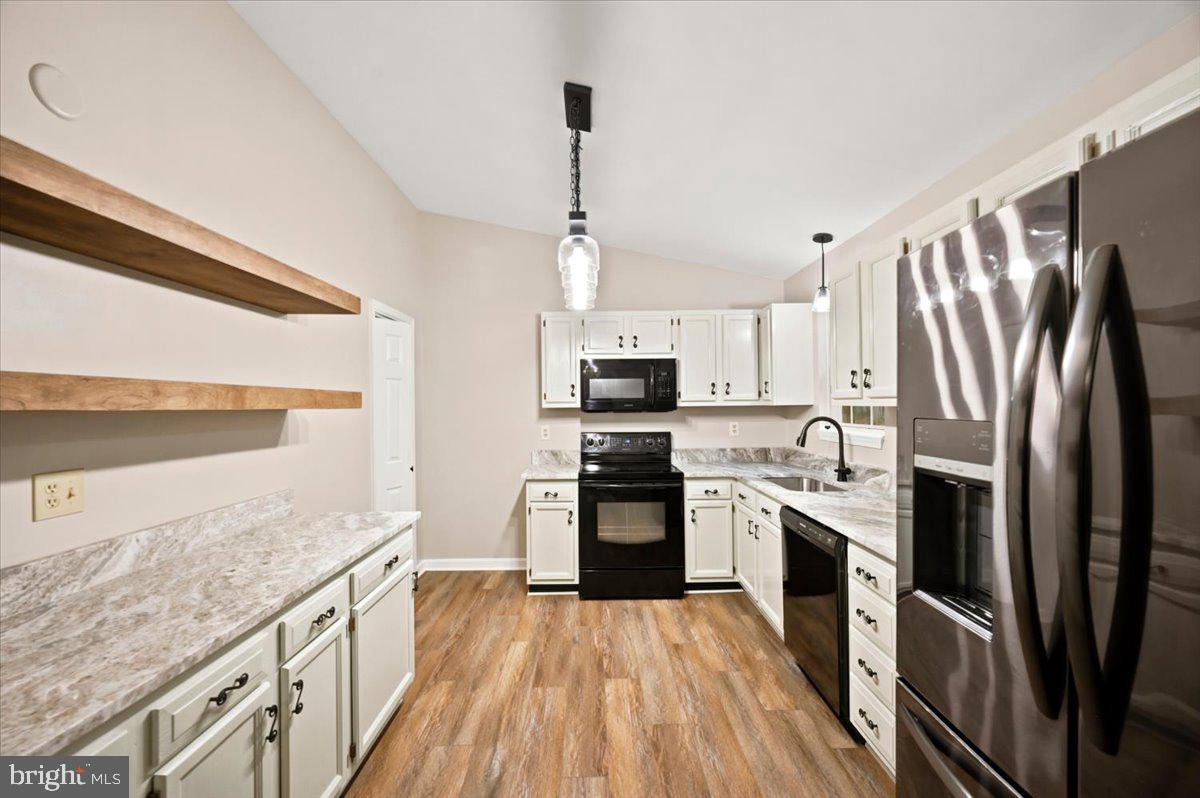 360 Foothill Ln Property Photo 21