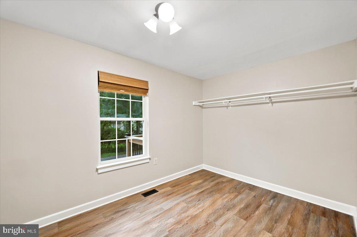 360 Foothill Ln Property Photo 32