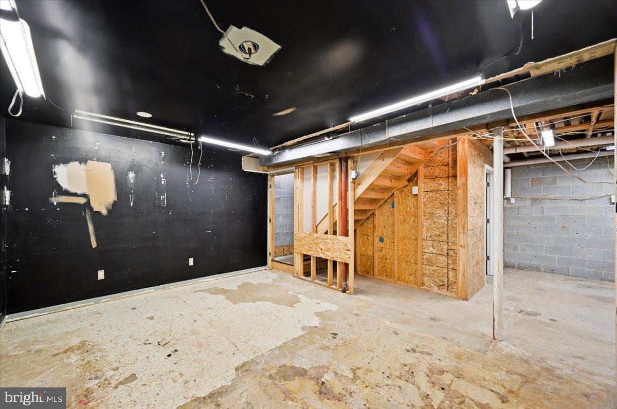 360 Foothill Ln Property Photo 33