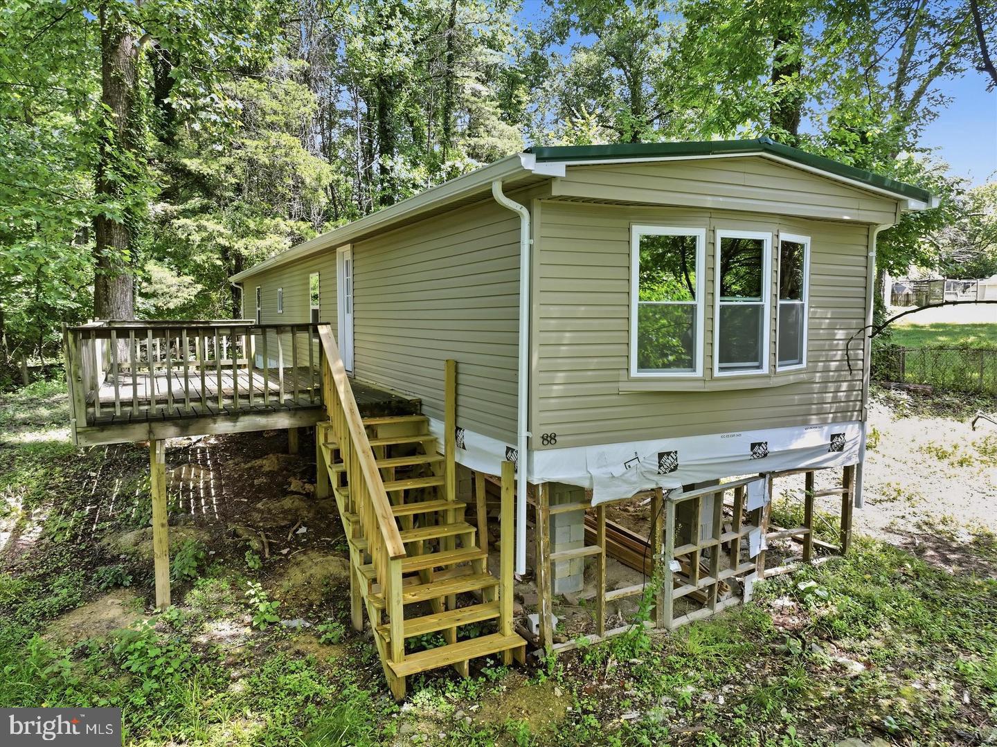 88 CAMPSITE CT