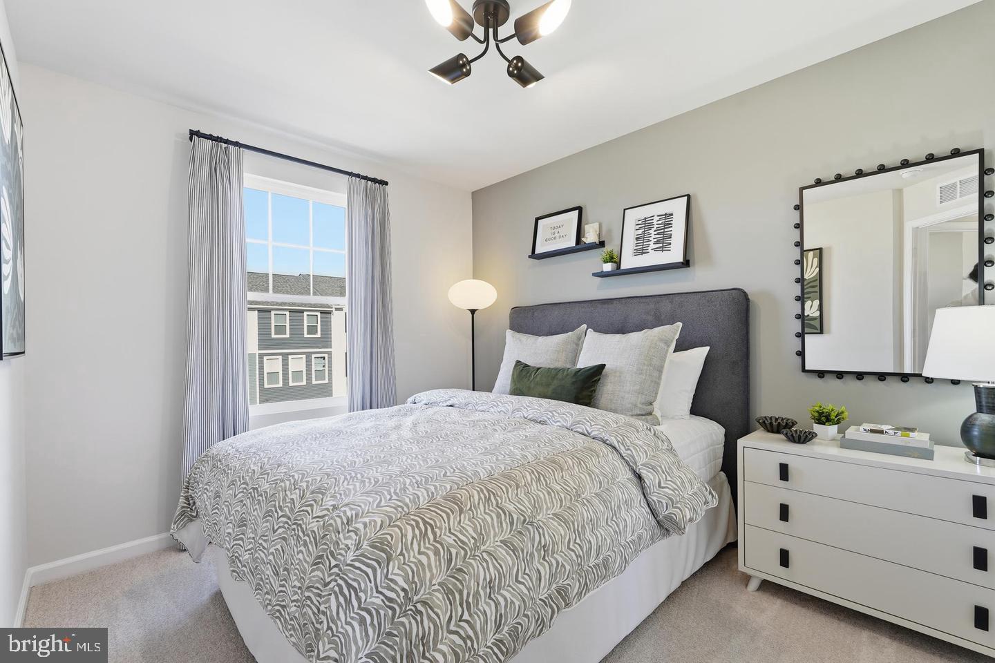435 Anthem St #[397] Property Photo 23