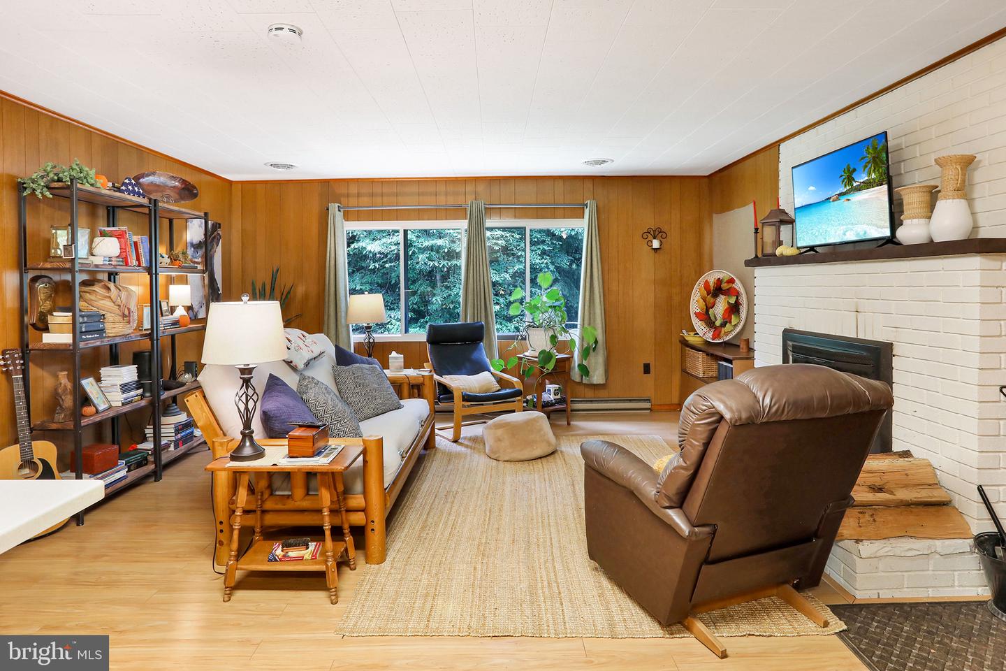74 Rolling Ln Property Photo 10
