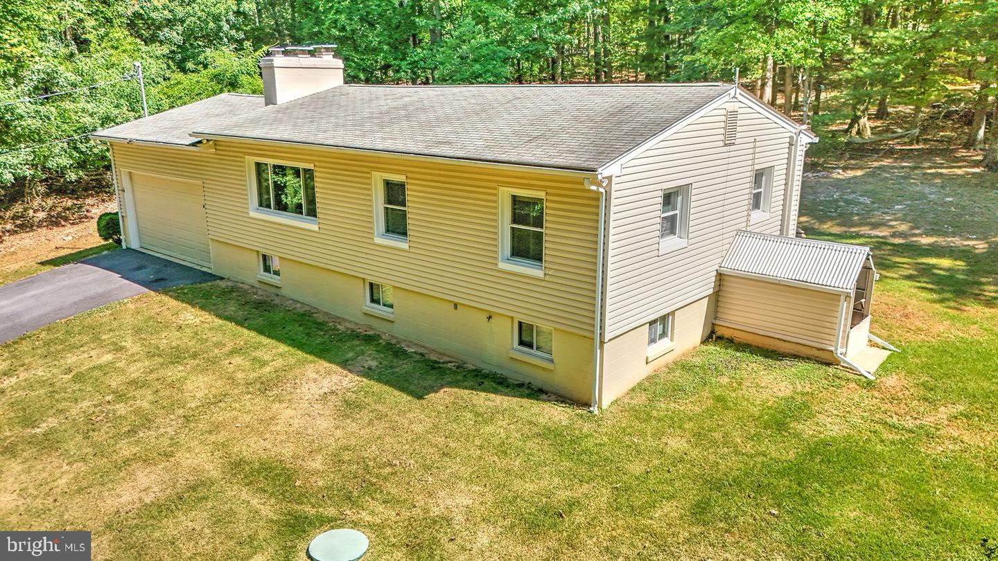 74 Rolling Ln Property Photo 25