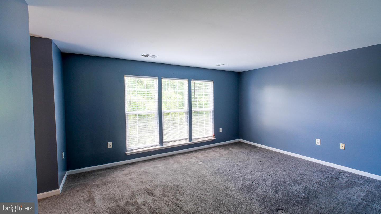 308 Braddock St Property Photo 16