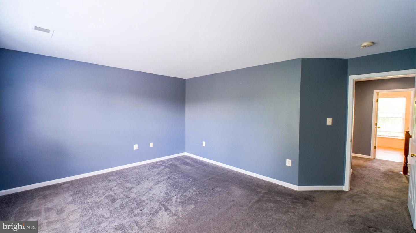 308 Braddock St Property Photo 17