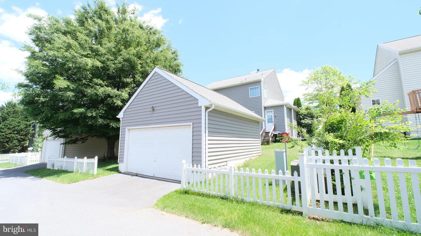 308 Braddock St Property Photo 50
