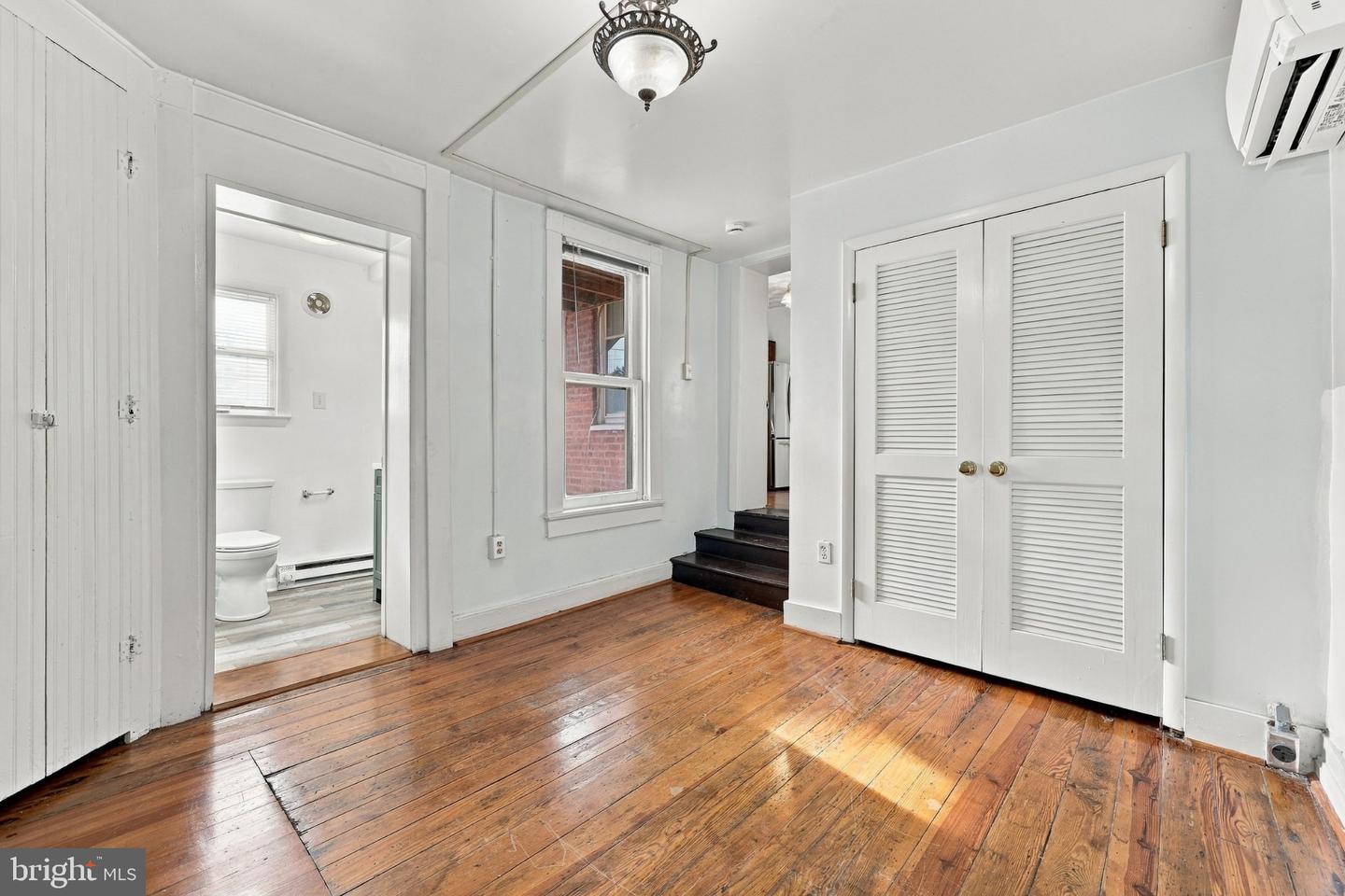 1245 W Washington St #a Property Photo 19