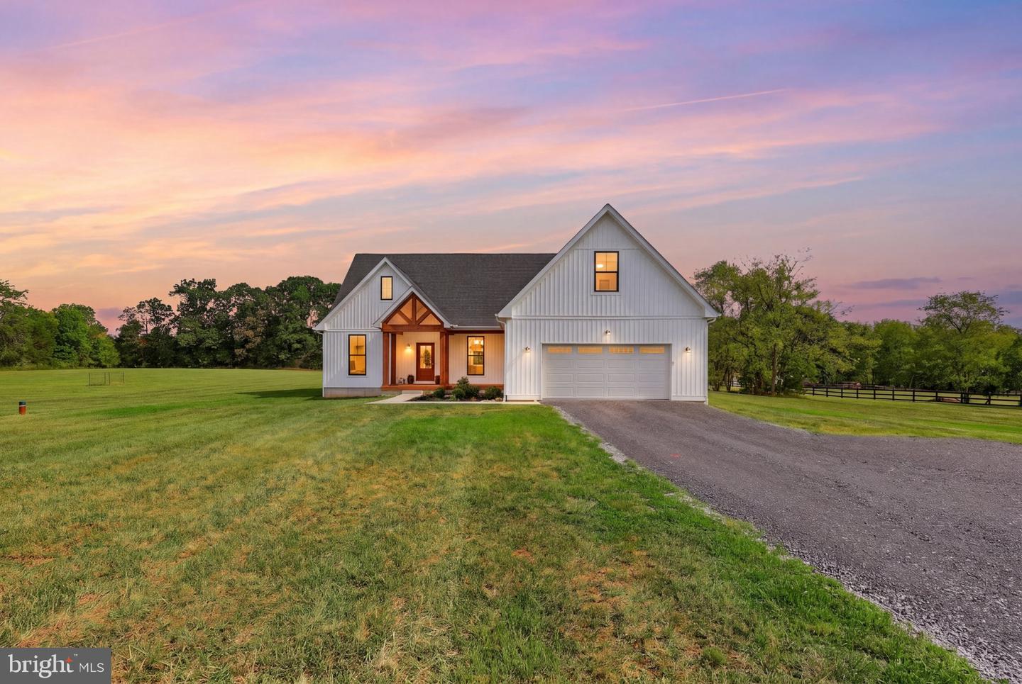 45 Trophy Ct Property Photo 1