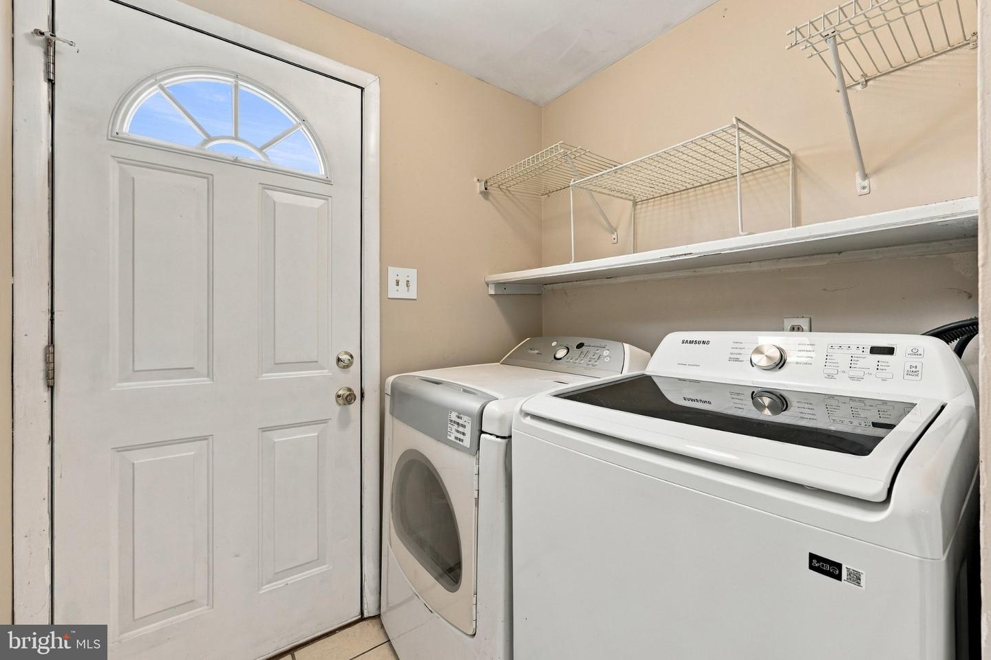 405 E 10th Property Photo 15