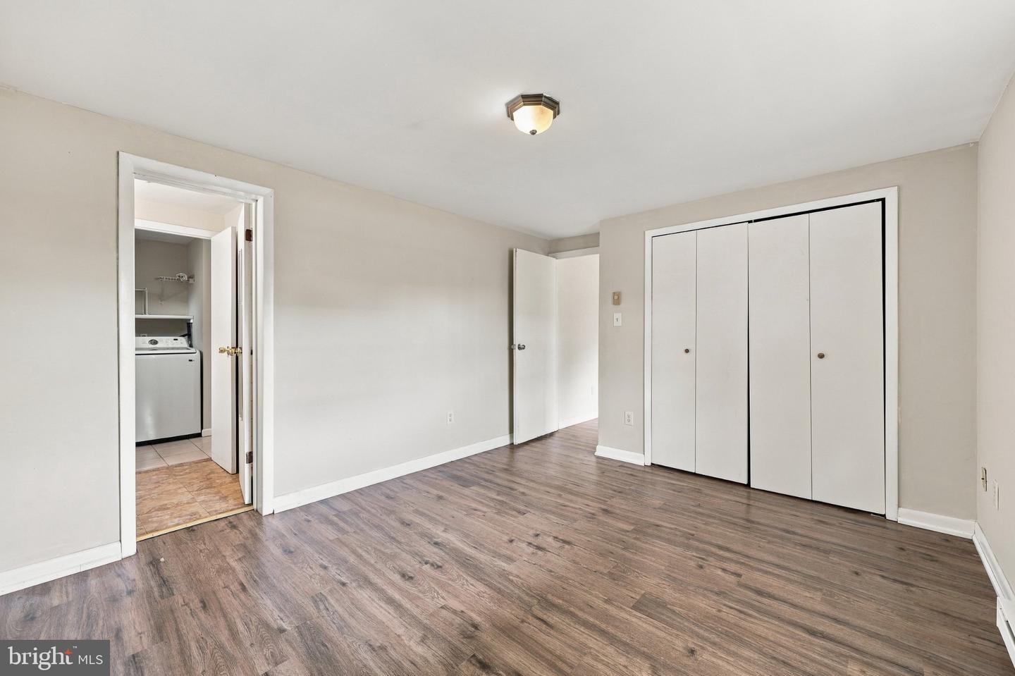 405 E 10th Property Photo 17