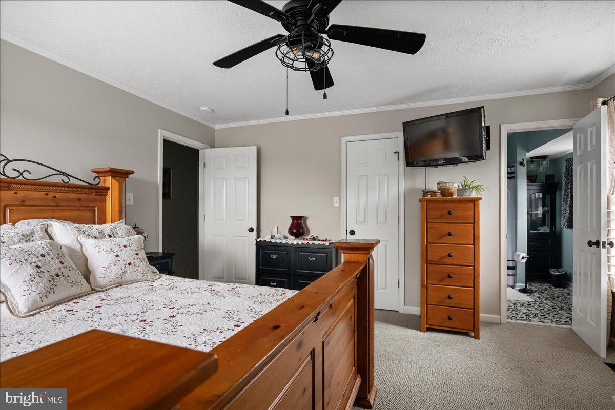 1011 Cloverdale Rd Property Photo 26