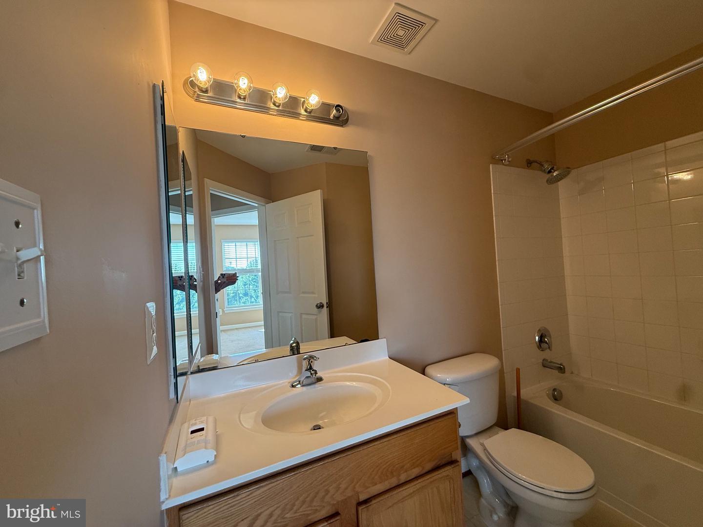 60 Deerbrook Dr Property Photo 10