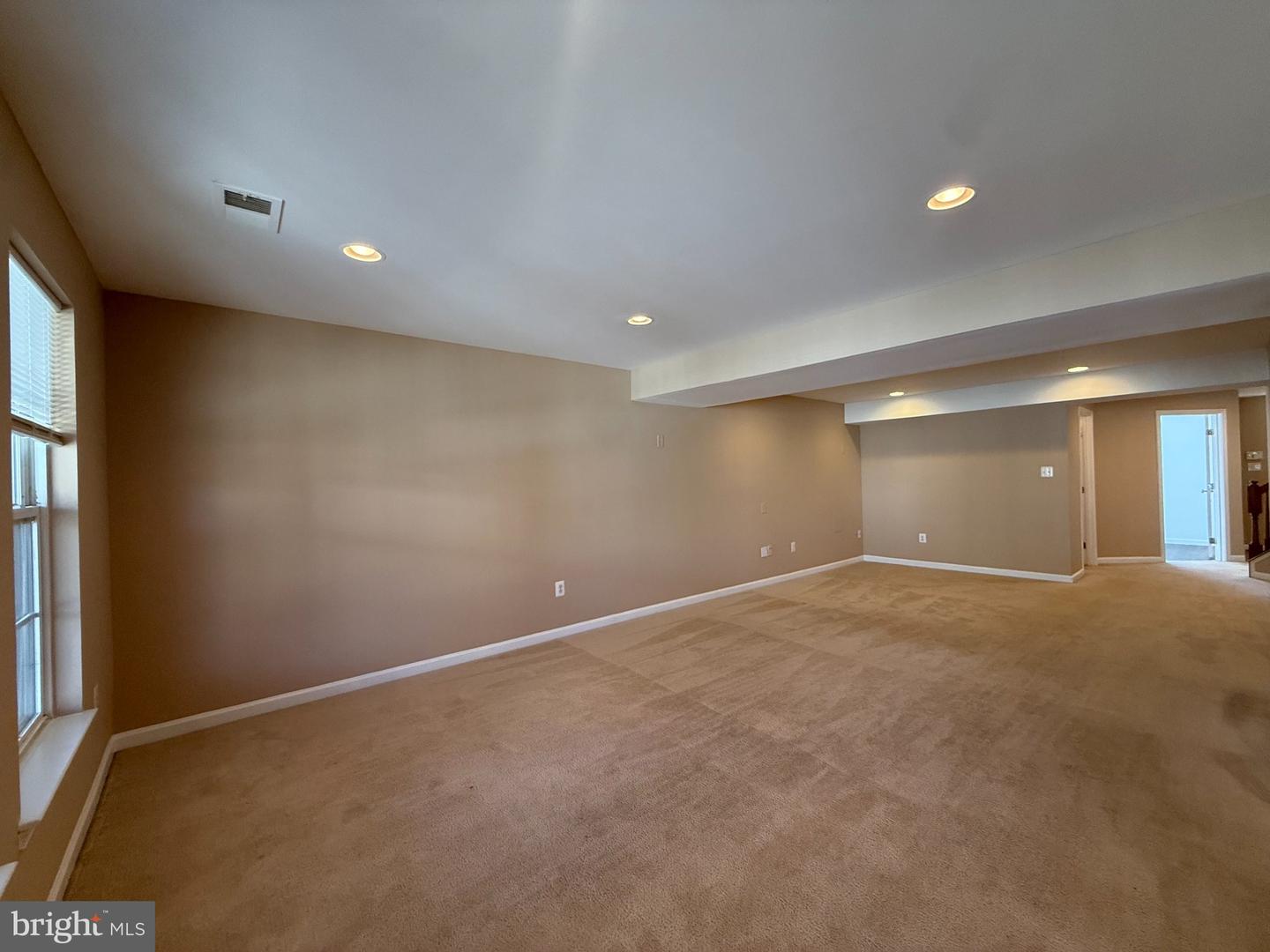 60 Deerbrook Dr Property Photo 15