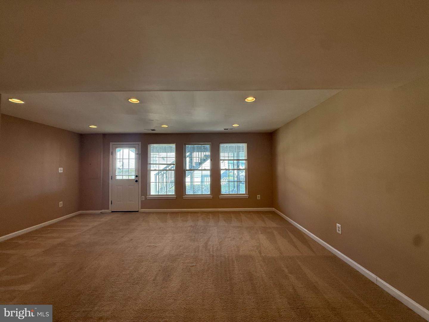 60 Deerbrook Dr Property Photo 17