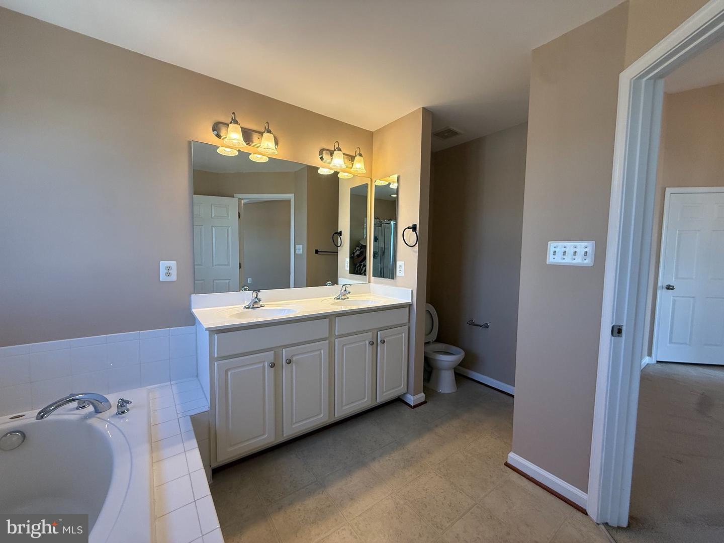 60 Deerbrook Dr Property Photo 30