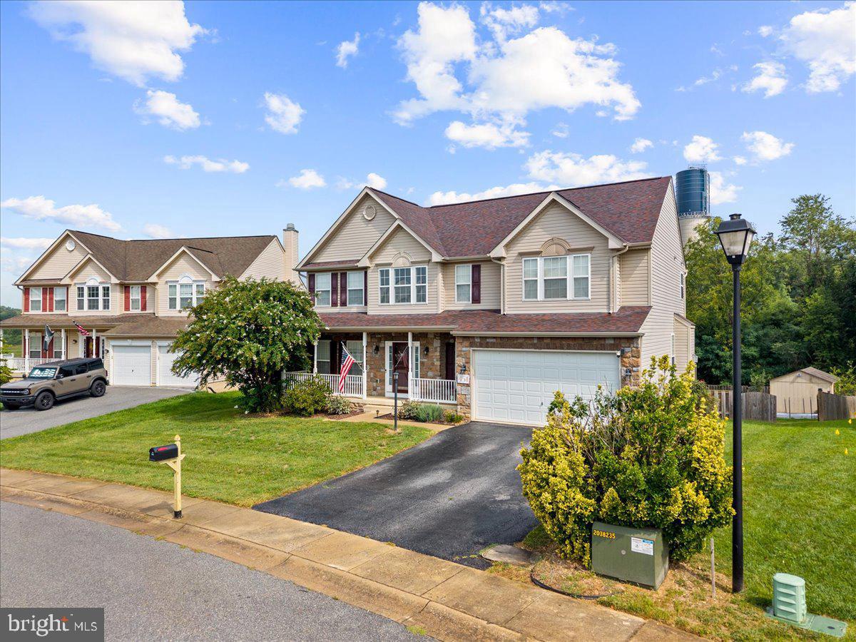 451 Hughs Rd Property Photo 4