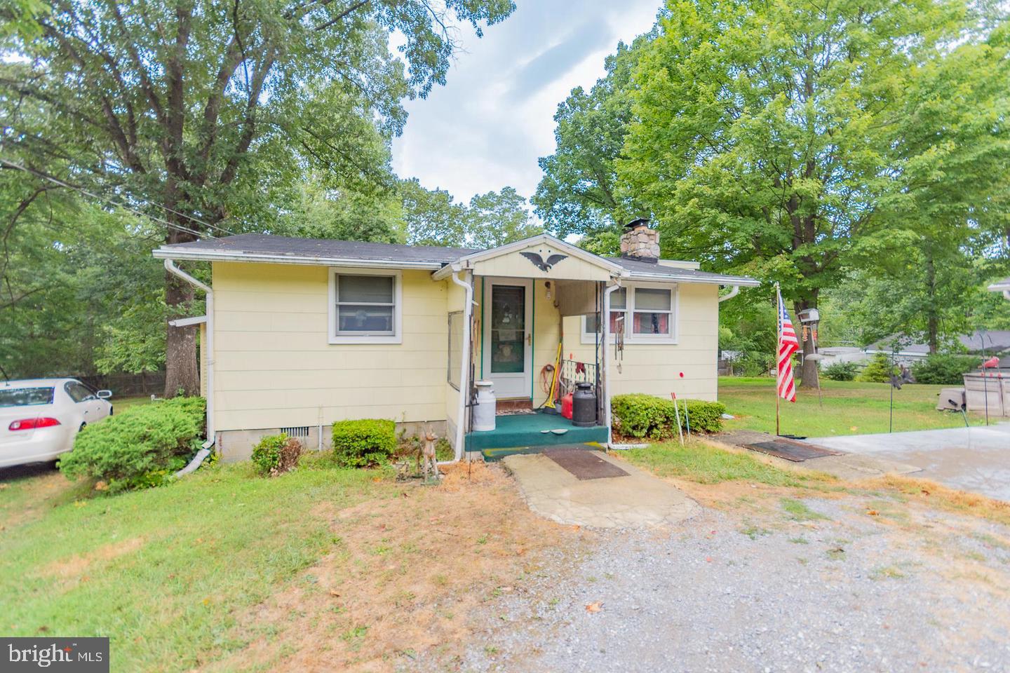 1227 ROLLING LN Property Photo 1