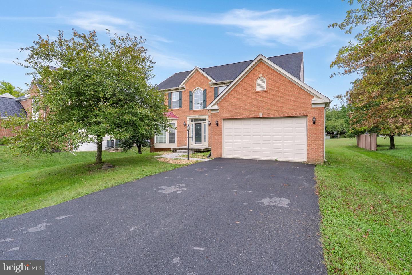 79 MADDEX FARM DR Property Photo 1