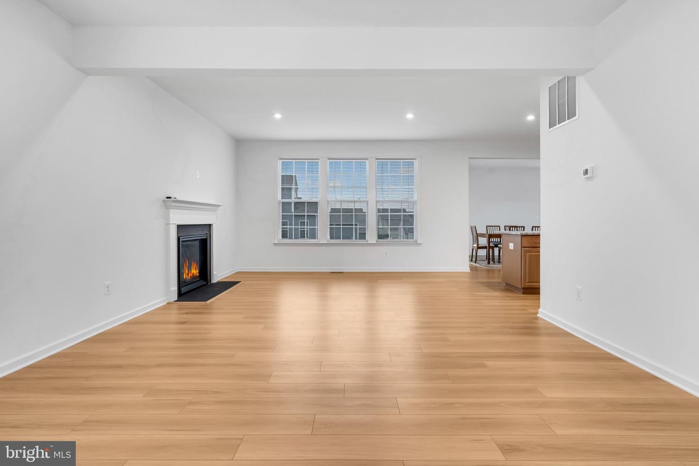 290 Newbury St Property Photo 13