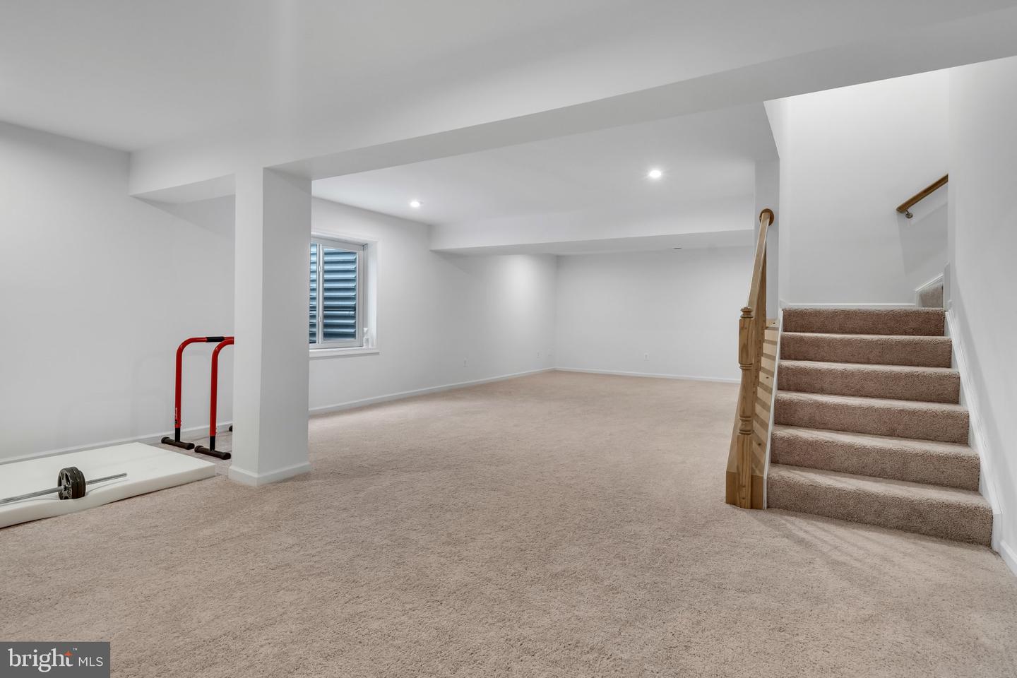 290 Newbury St Property Photo 26