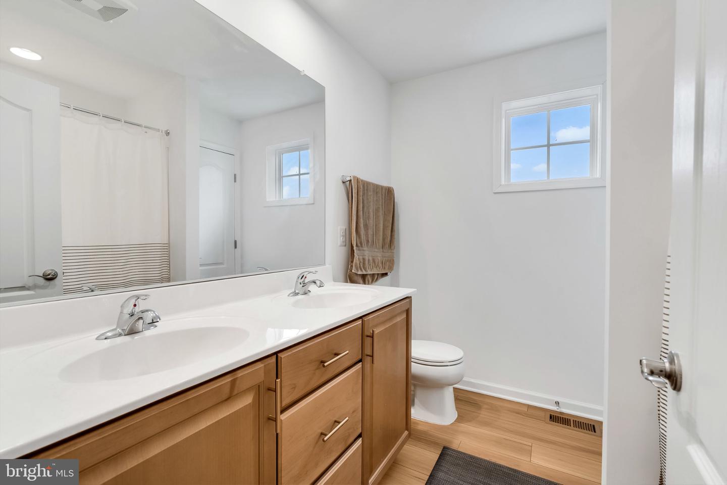 290 Newbury St Property Photo 35