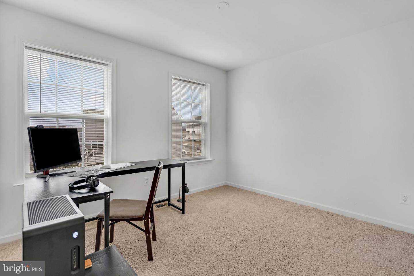 290 Newbury St Property Photo 36
