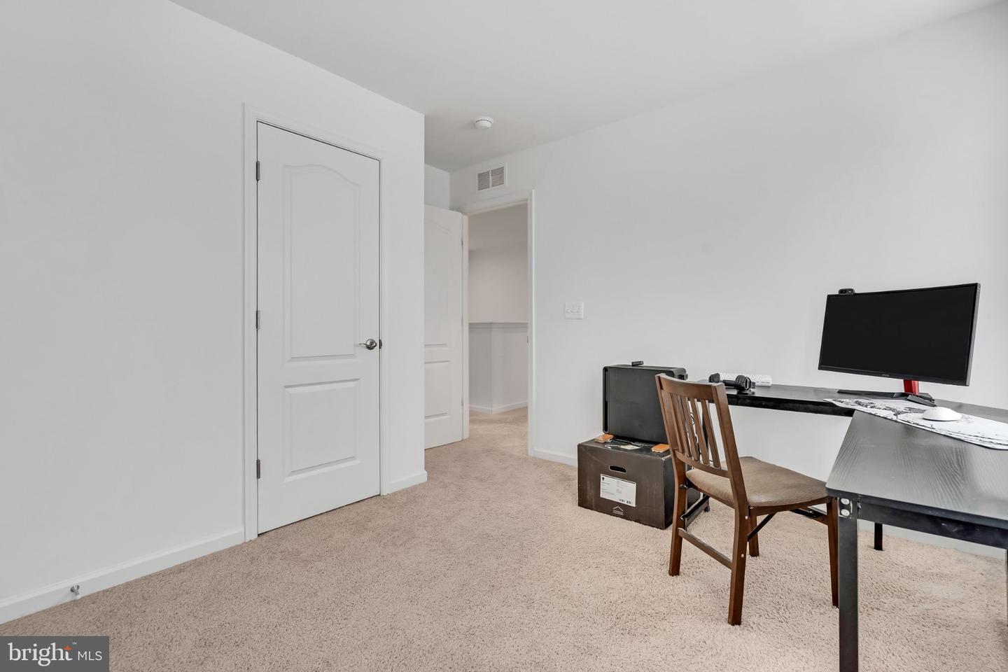 290 Newbury St Property Photo 37