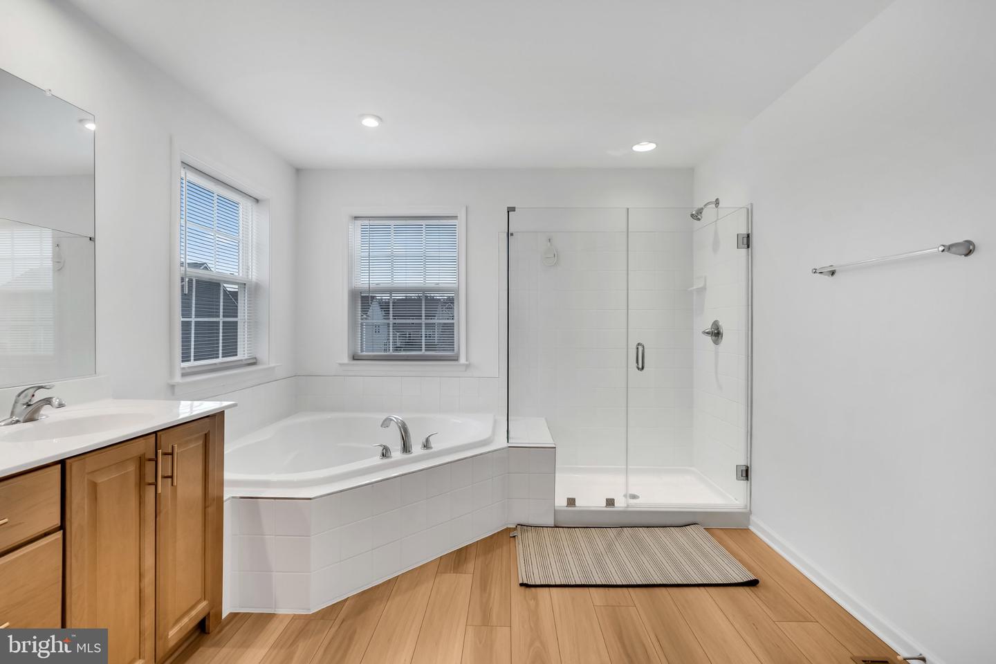 290 Newbury St Property Photo 43