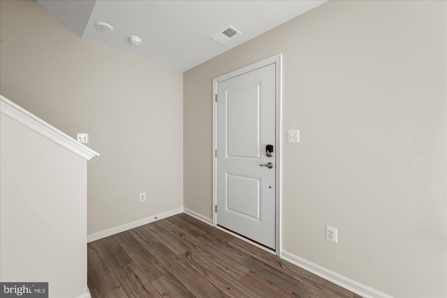 409 18th Ave Property Photo 5