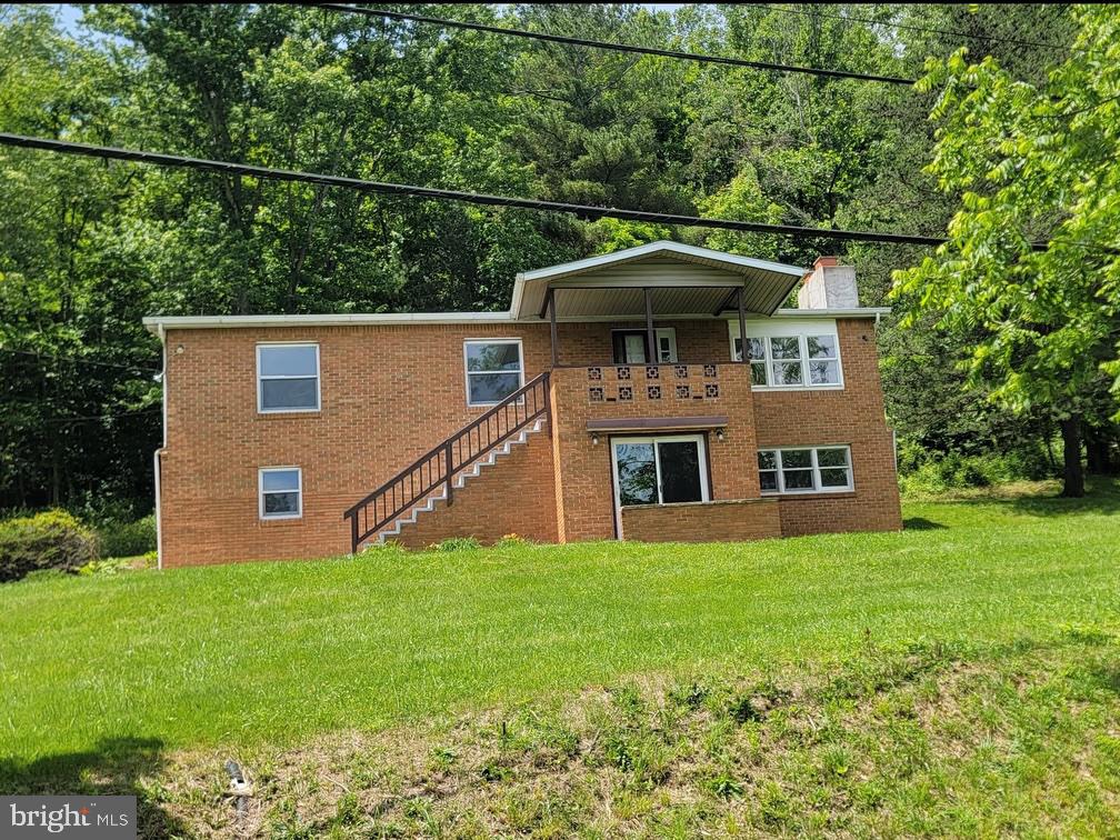 46 POUNDS HOLLOW RD