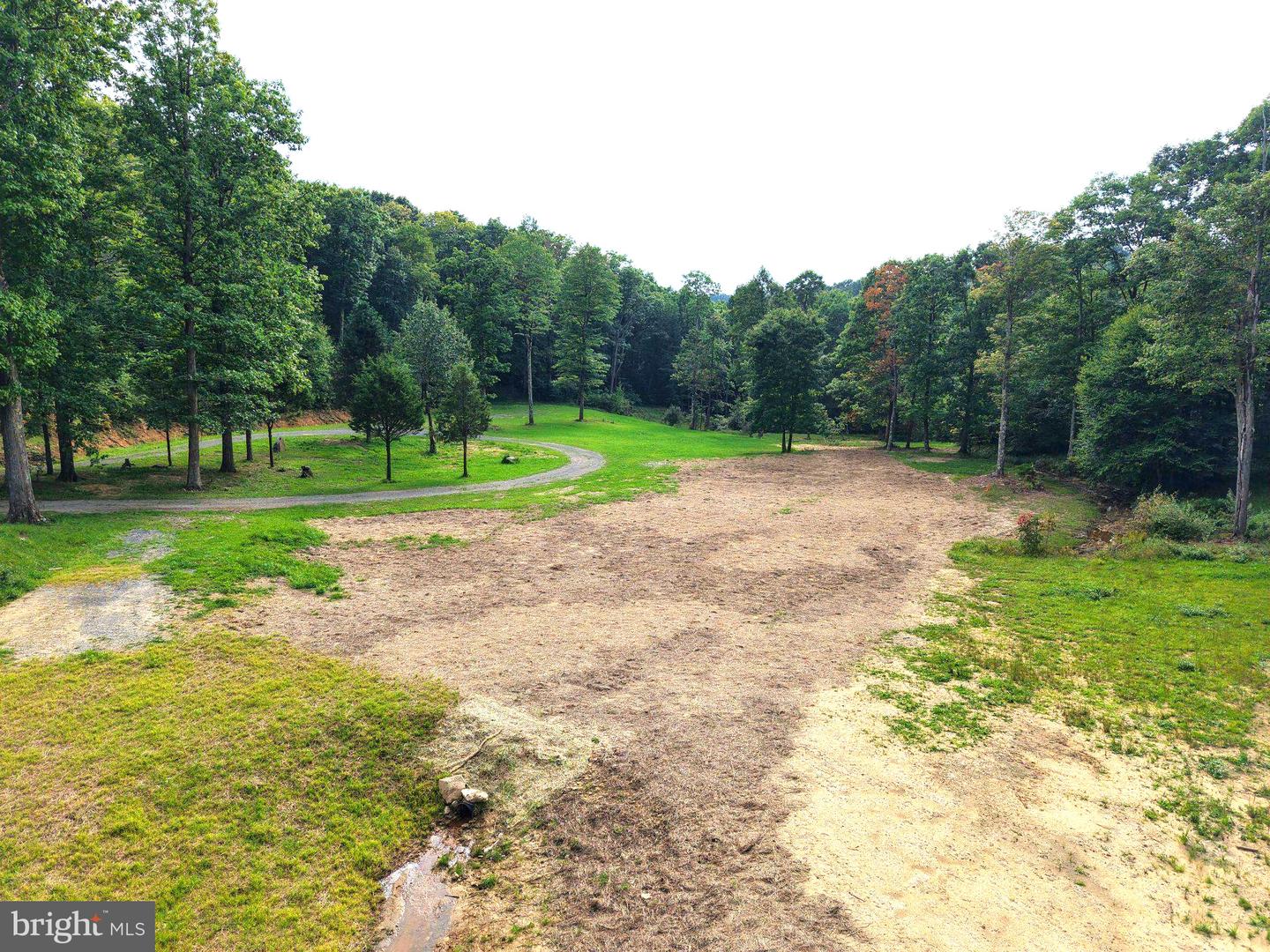 1702 Snake Hill Rd Property Photo 9