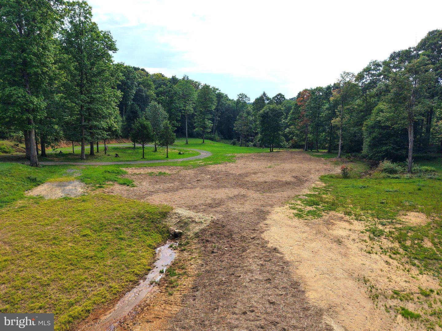 1702 Snake Hill Rd Property Photo 10
