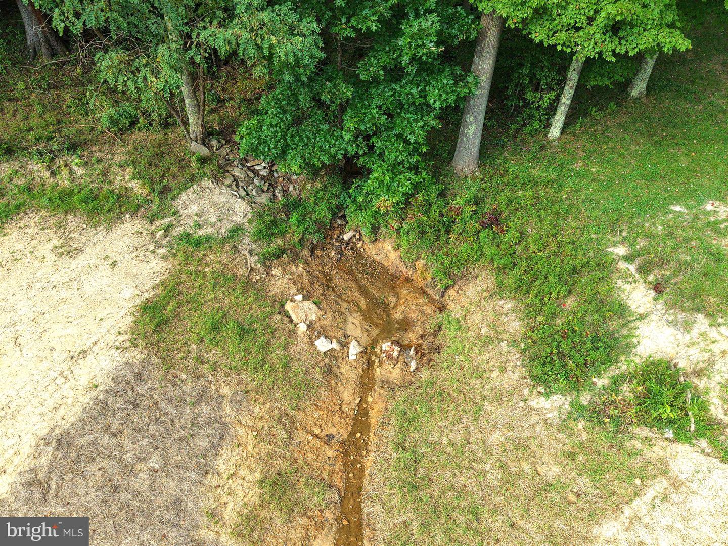 1702 Snake Hill Rd Property Photo 11