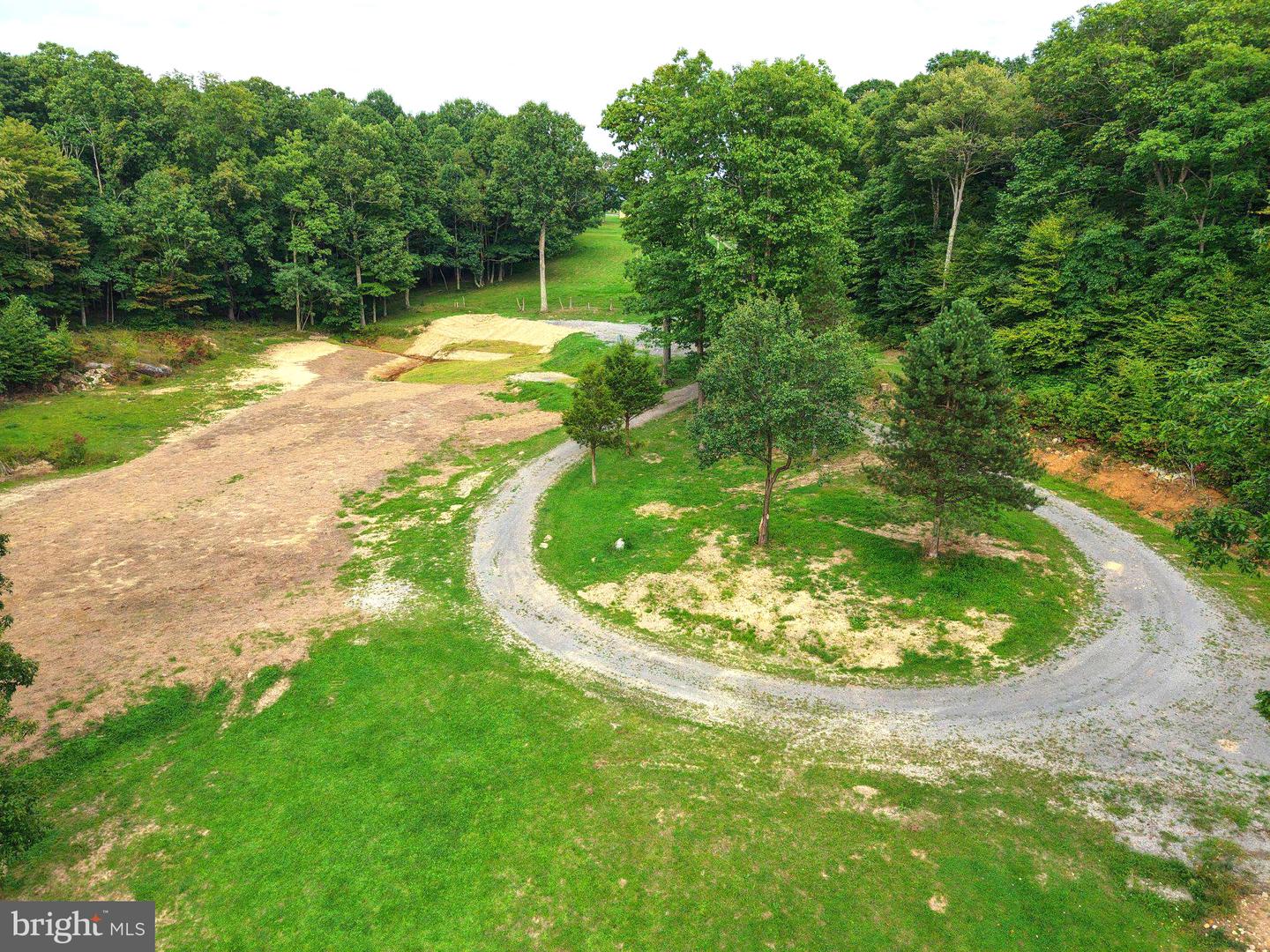 1702 Snake Hill Rd Property Photo 16