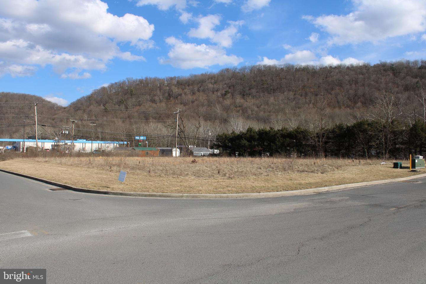 Lot 1 Plaza Dr Property Photo 4