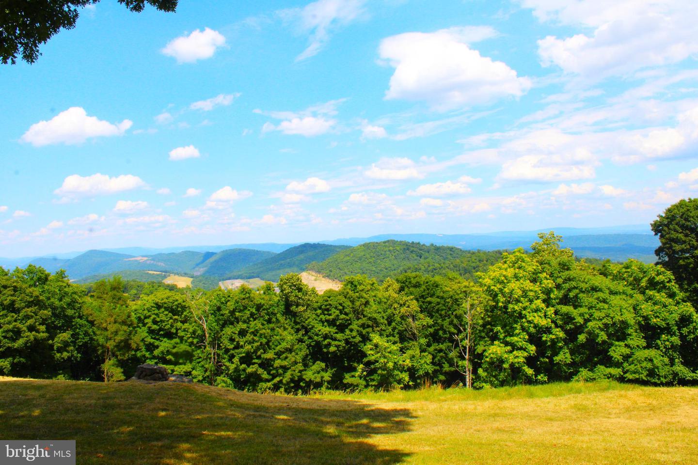 353 Overlook Ter Property Photo 22