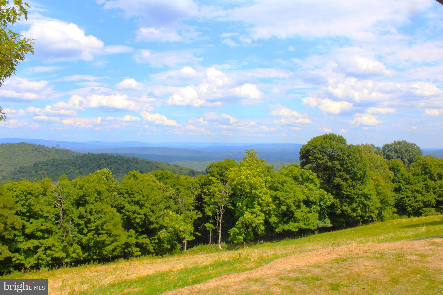 353 Overlook Ter Property Photo 25