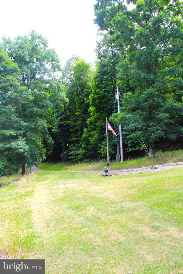 353 Overlook Ter Property Photo 38