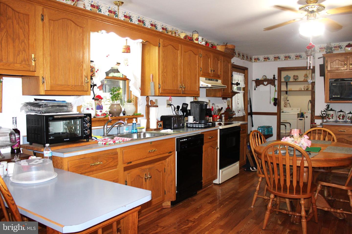 353 Overlook Ter Property Photo 52