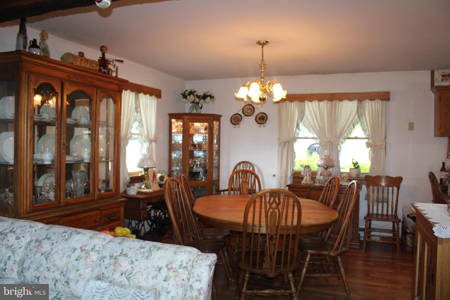353 Overlook Ter Property Photo 60