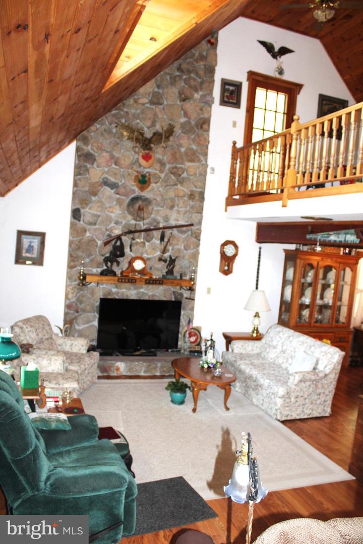 353 Overlook Ter Property Photo 65