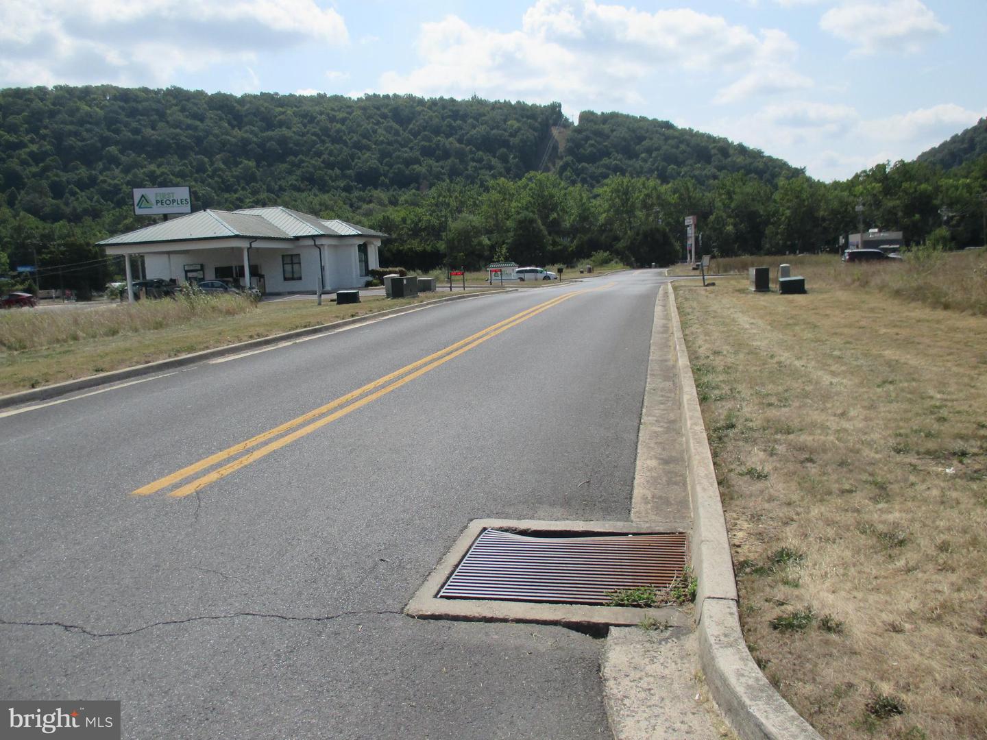 Plaza Dr Property Photo 8