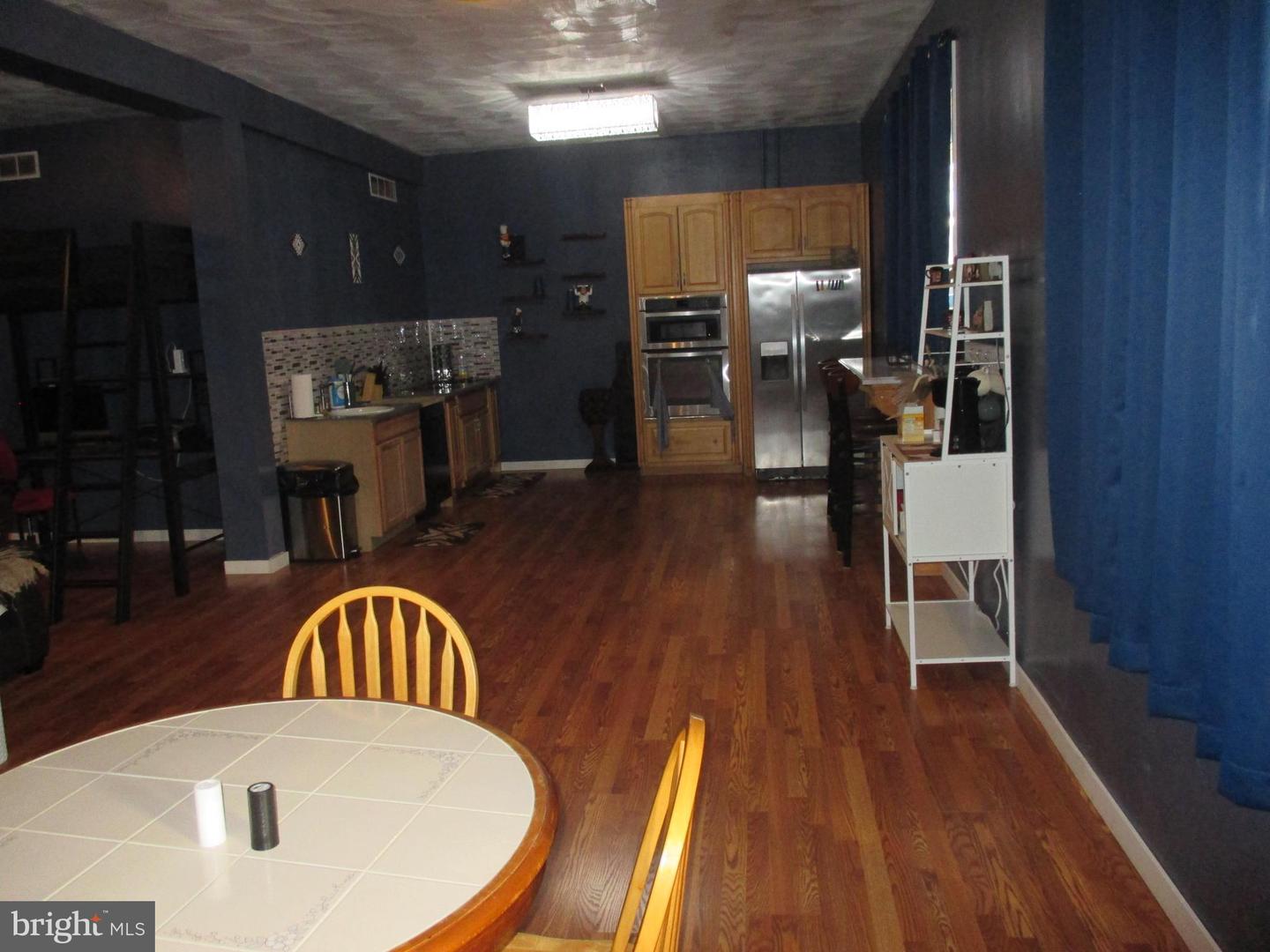 168 N Main St Property Photo 5