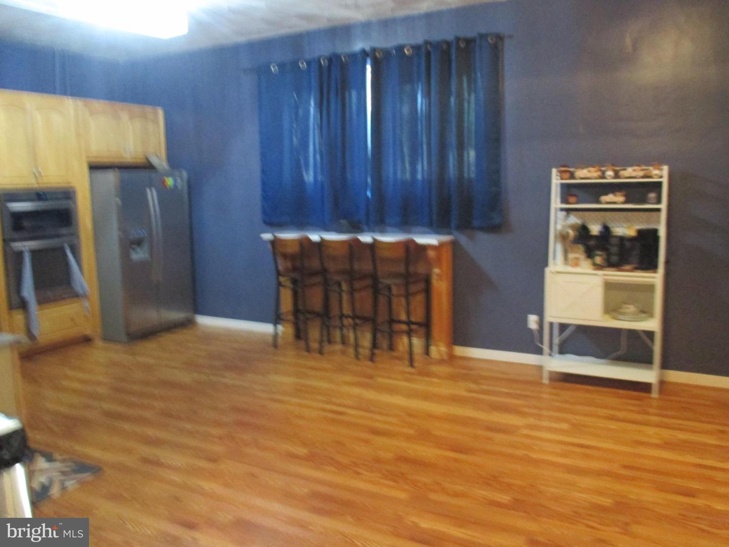 168 N Main St Property Photo 10