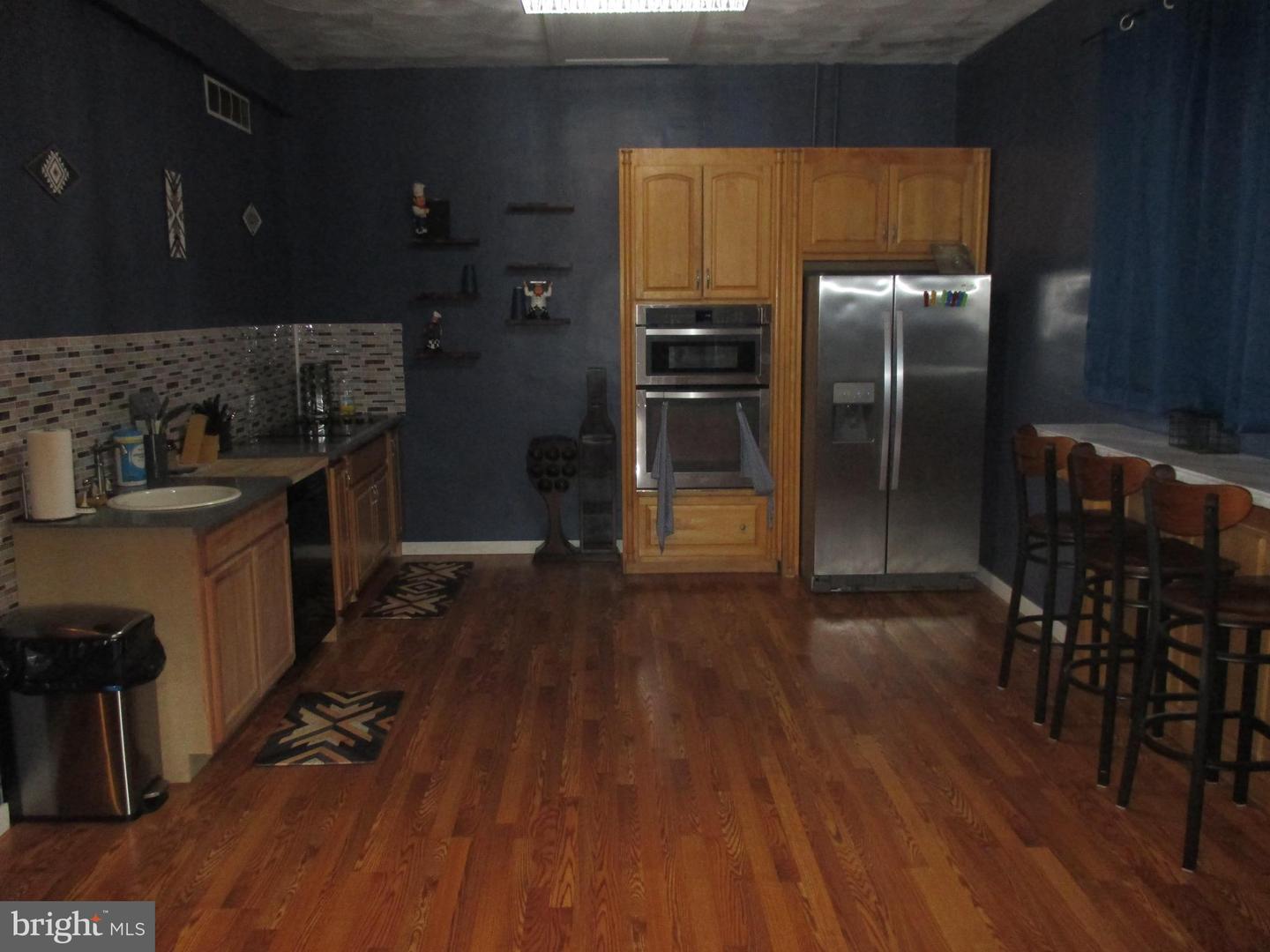 168 N Main St Property Photo 11