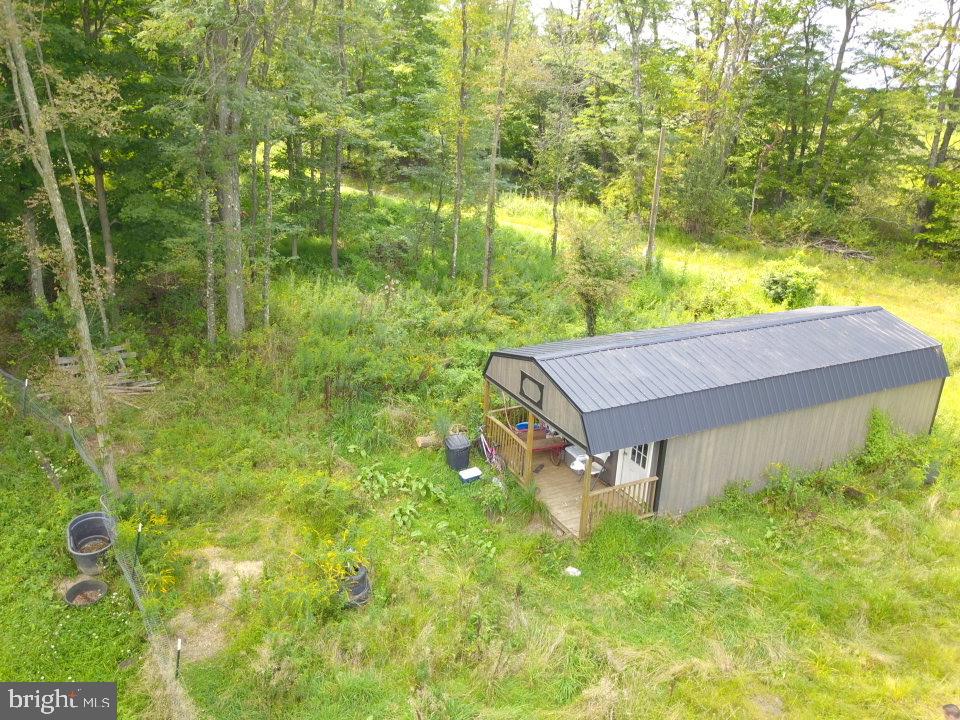 240 Brush Alley Property Photo 1